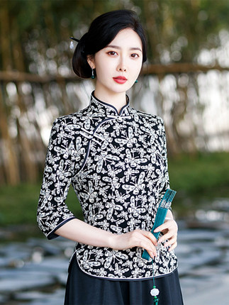 旗袍式上衣改良中年女复古妈妈日常短款蝴蝶花加绒汉服唐装小衫