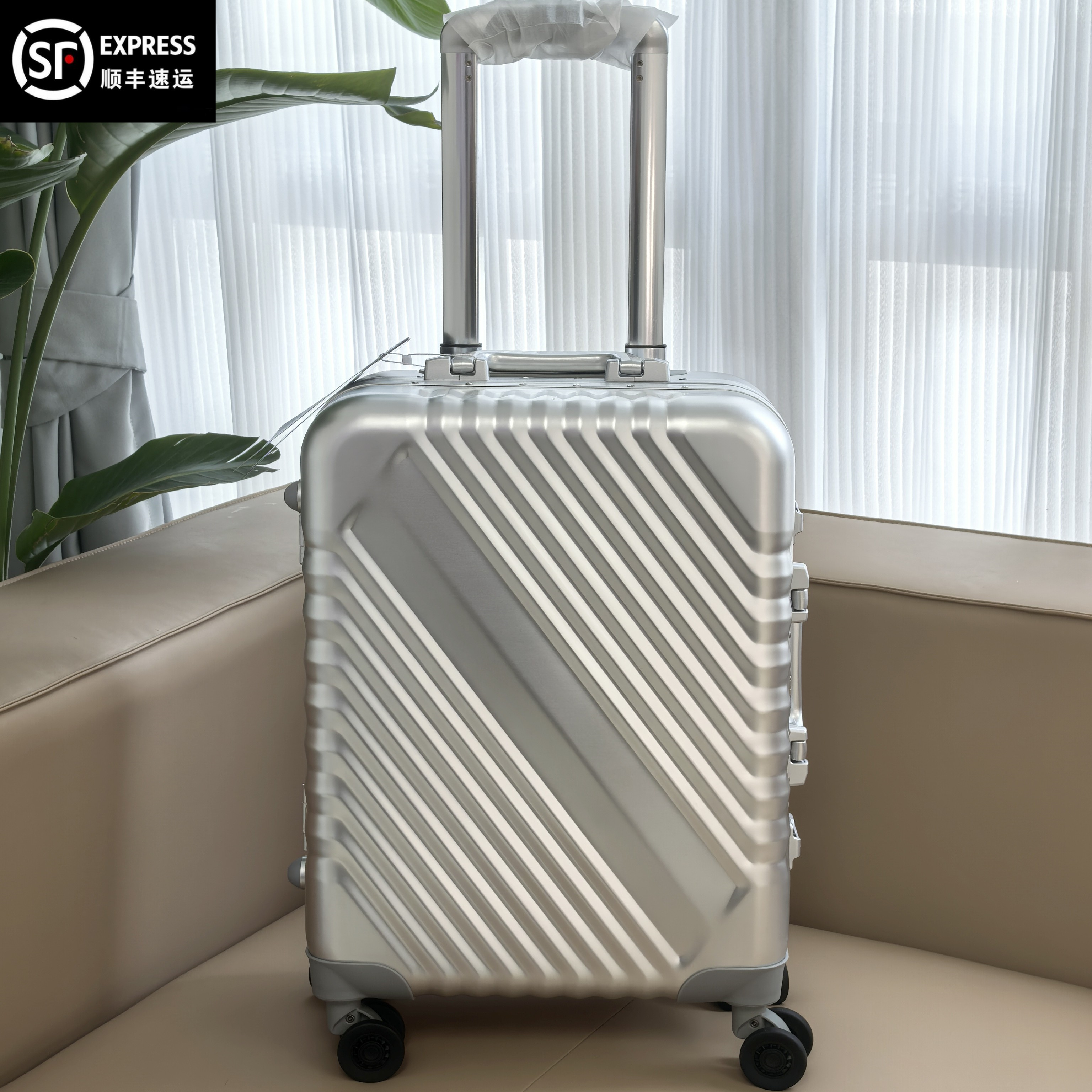 高端全铝镁合金拉杆箱一体式20寸万向轮加厚锁扣耐用