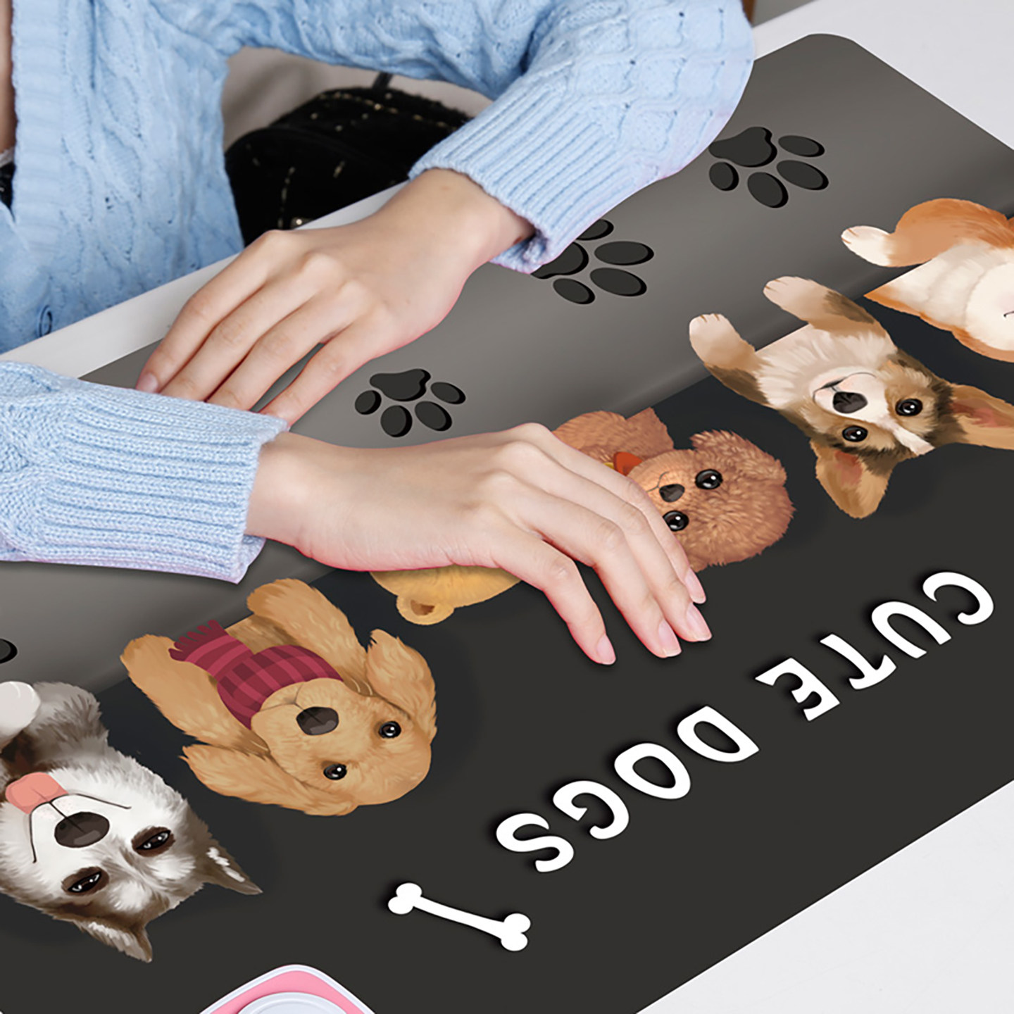 办公室发热垫办公暖桌垫暖桌宝电热书写垫台板暖手桌上加热写字板