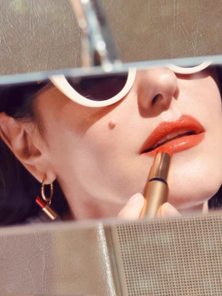 新款润唇膏lisaeldridge