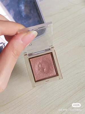 软蠕蠕土豆泥眼影EXCELF04