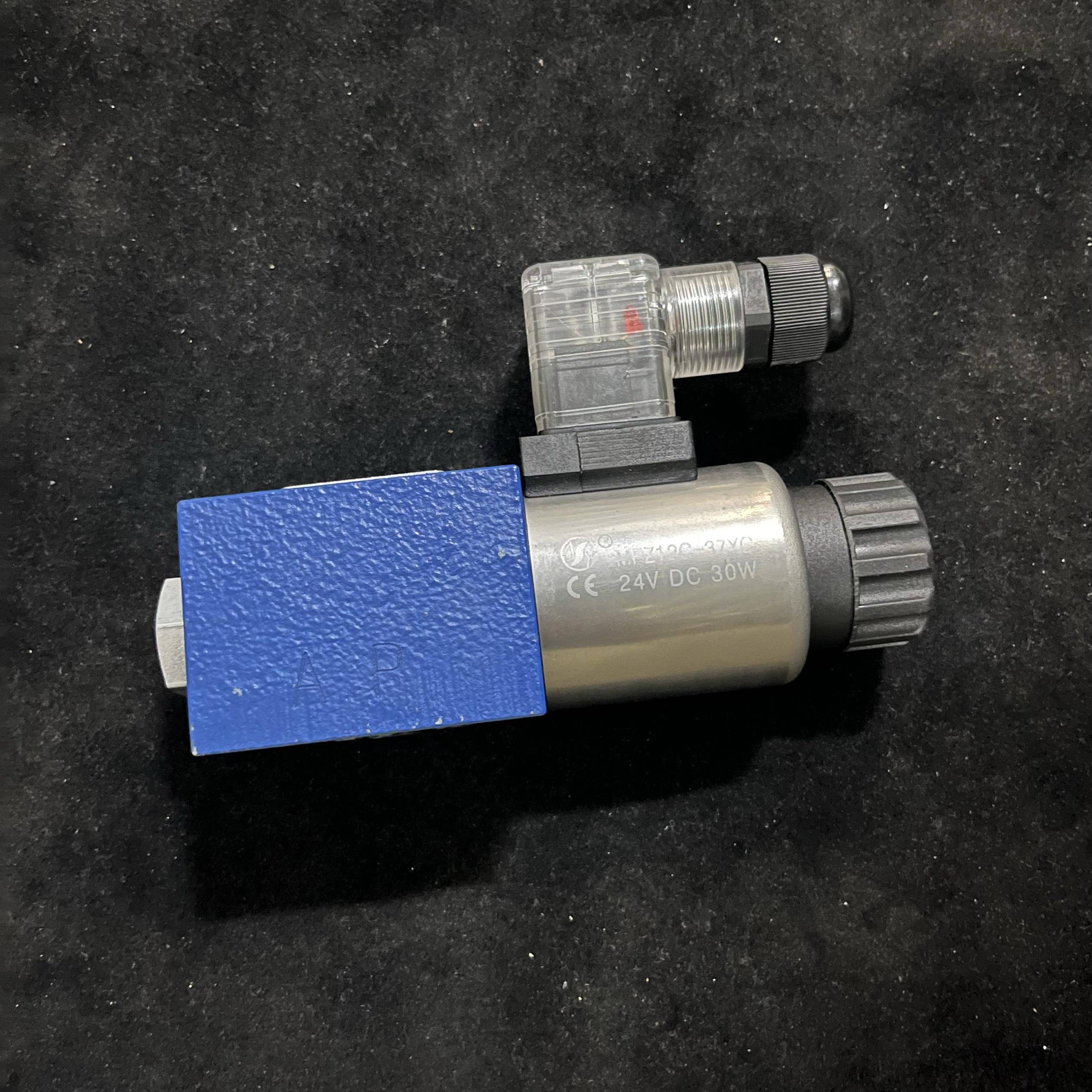 MAN 6121158-8 电磁阀 全新原装现货议价