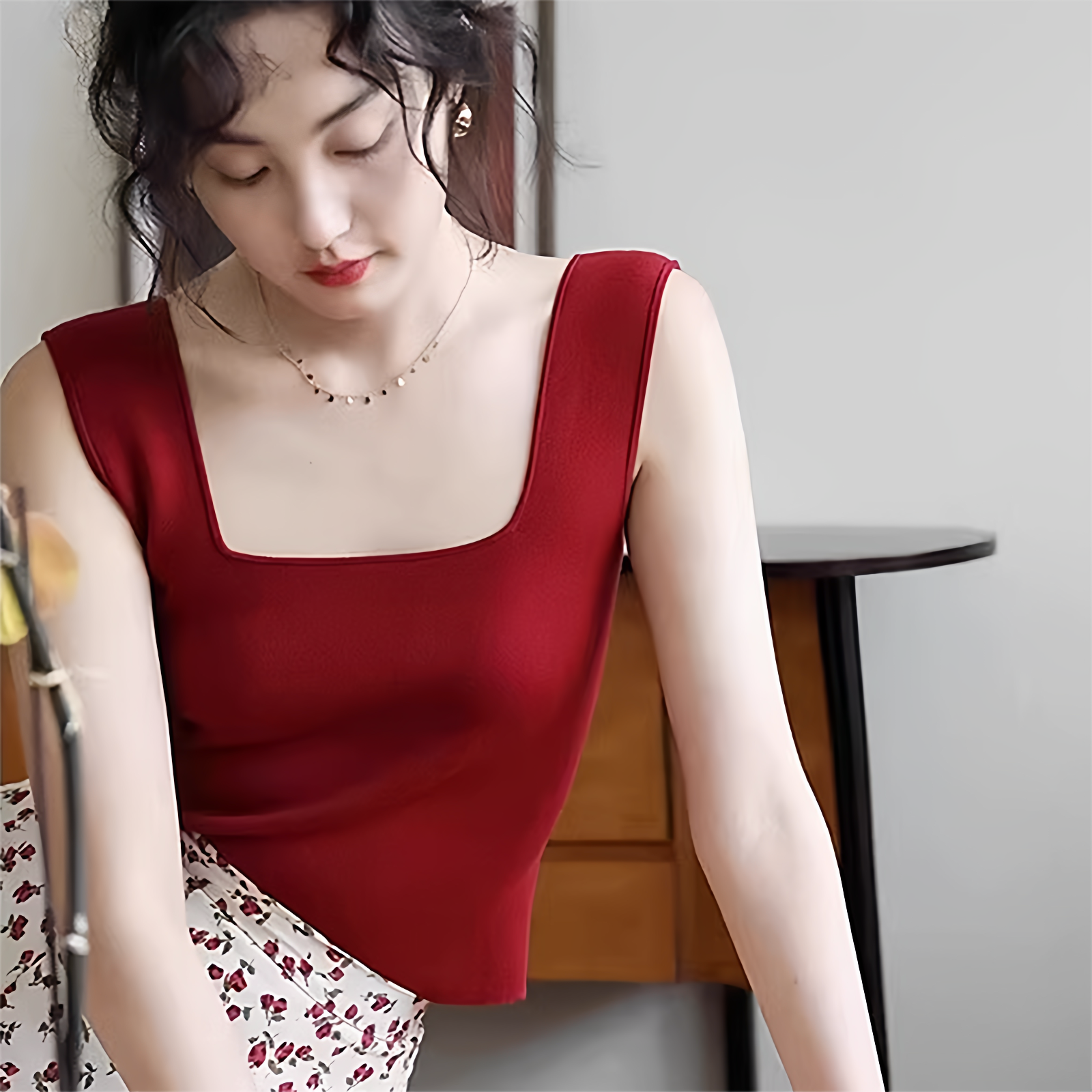 红色针织吊带背心女士夏季薄款高级感复古外穿宽肩带方领冰丝上衣