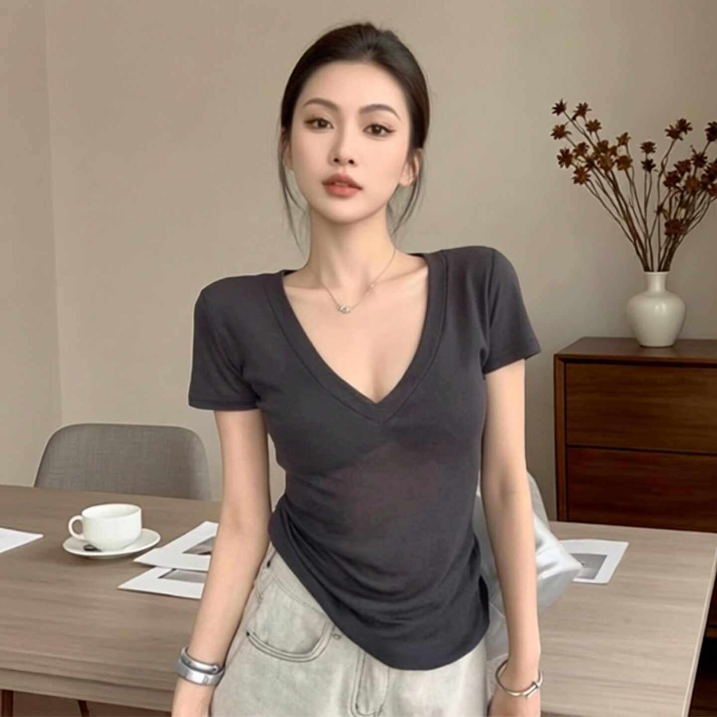 美式辣妹V领短袖T恤女