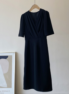 BLUELUCK限量！无穷魅力！打褶围裹V领侧开叉醋酸小黑裙连衣裙#Y