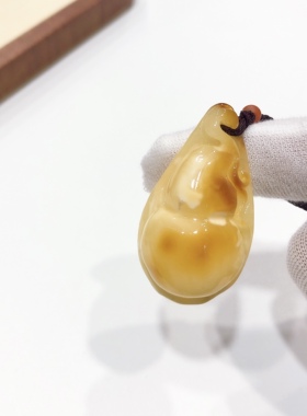 D769# 天然蜜蜡鸡油黄满蜜葫芦吊坠福禄寿挂件项链42*23.5*12.8mm