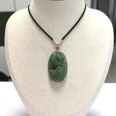 D282# 天然和田玉乌兰海碧玉连年有余吊坠36.8*24*11mm 重14.83克