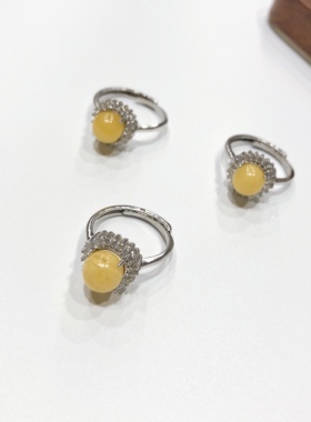 G55# 天然蜜蜡戒指鸡油黄圆珠女戒8mm 配S925银托 可选