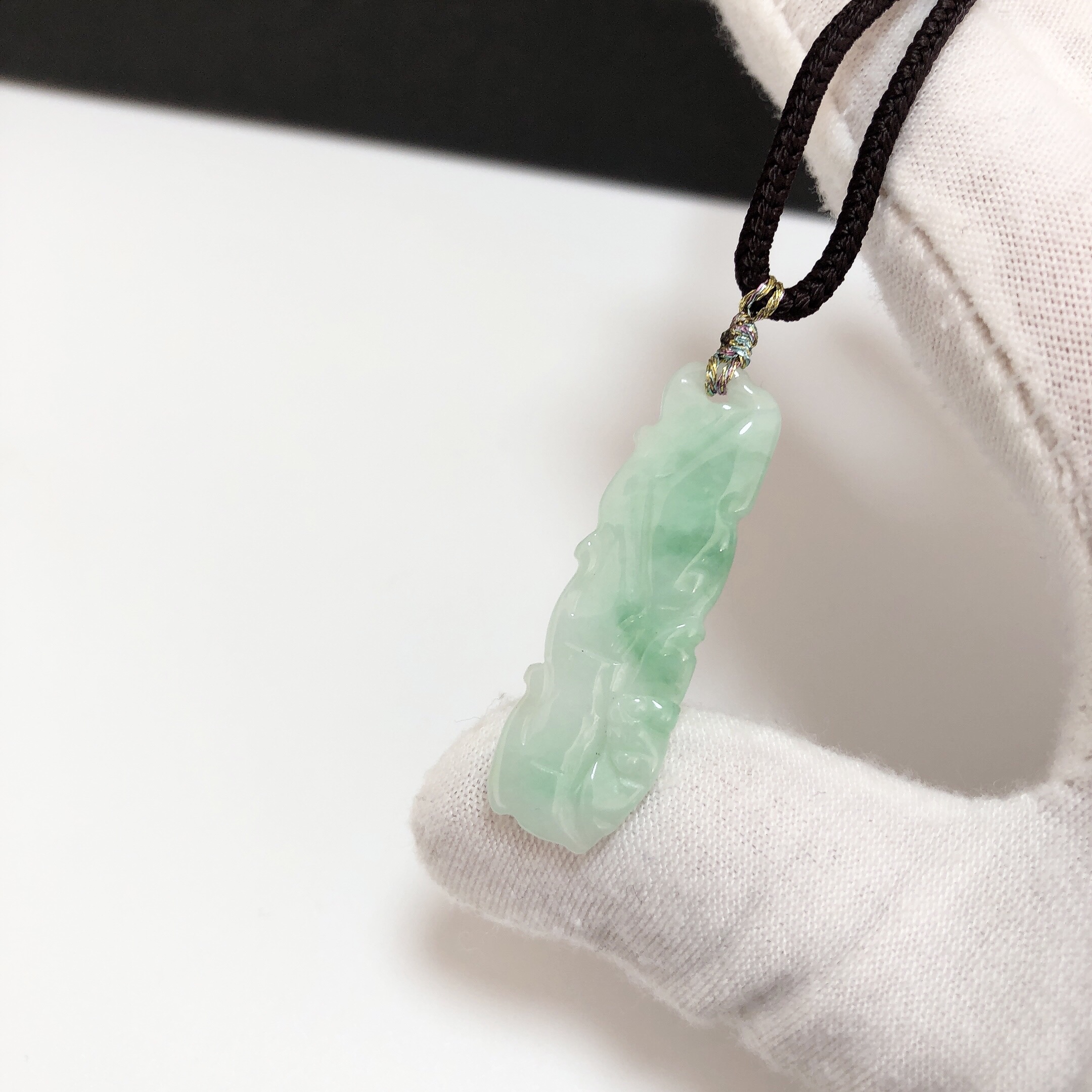 D596# 天然冰糯种阳绿飘花翡翠竹节吊坠35*10.8*3.5mm 重3.12克