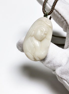 D176# 天然和田玉米达料观音吊坠38*22*9.8mm