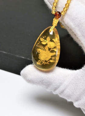 D466# 天然琥珀蜜蜡金珀内雕玫瑰花吊坠 配金绞蜜血珀珠链