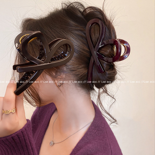 小众设计抓夹女2025新款大号发夹鲨鱼夹秋冬高级感后脑勺气质头饰