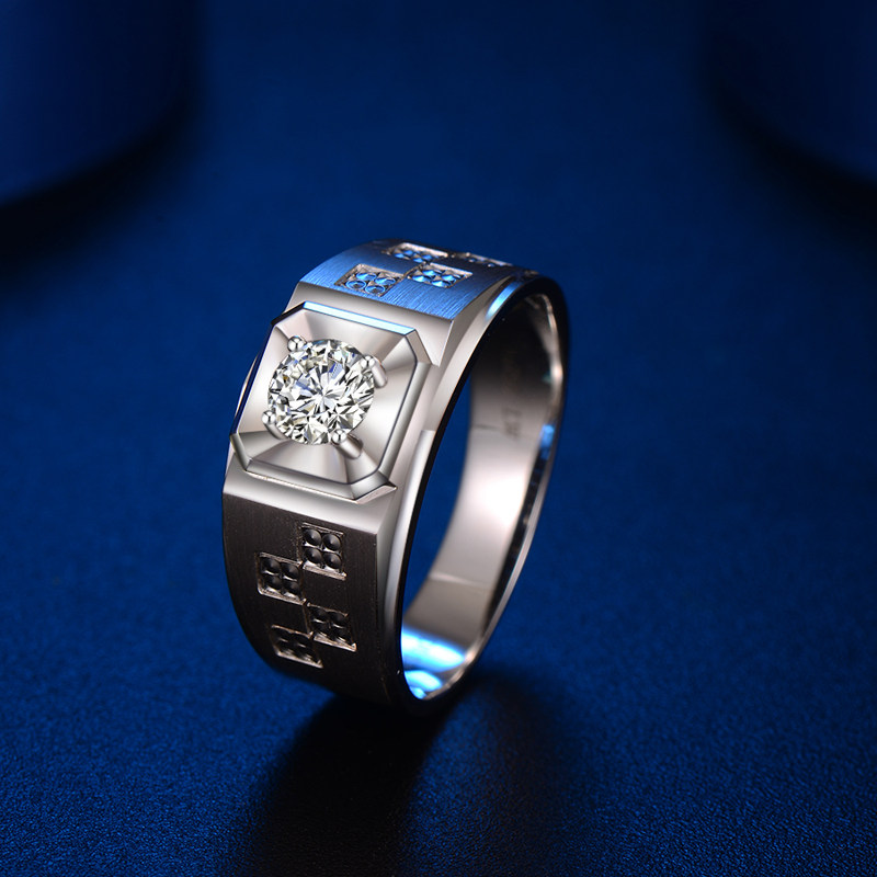 福大生 时尚四爪镶钻男戒指 群像男款结婚钻戒 白18K金男钻戒定制