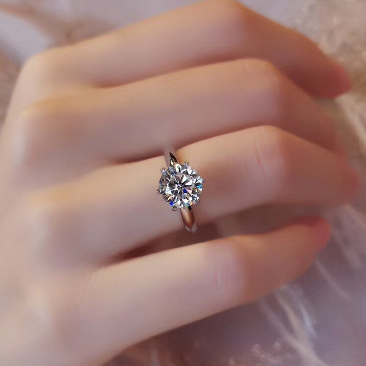 福大生钻戒女正品1克拉50分铂金钻石婚戒经典六爪钻石戒指女