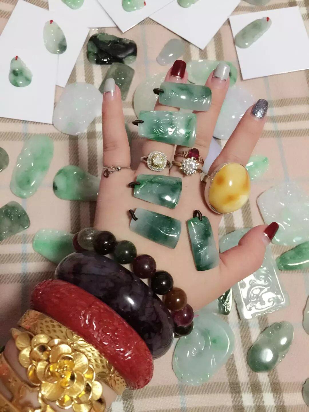天然a货正阳绿翡翠证书吊坠