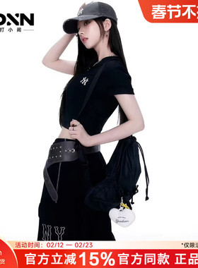 MLB KARINA同款迷你收纳包印花爱心钥匙包拉链挂饰包包配件POH01