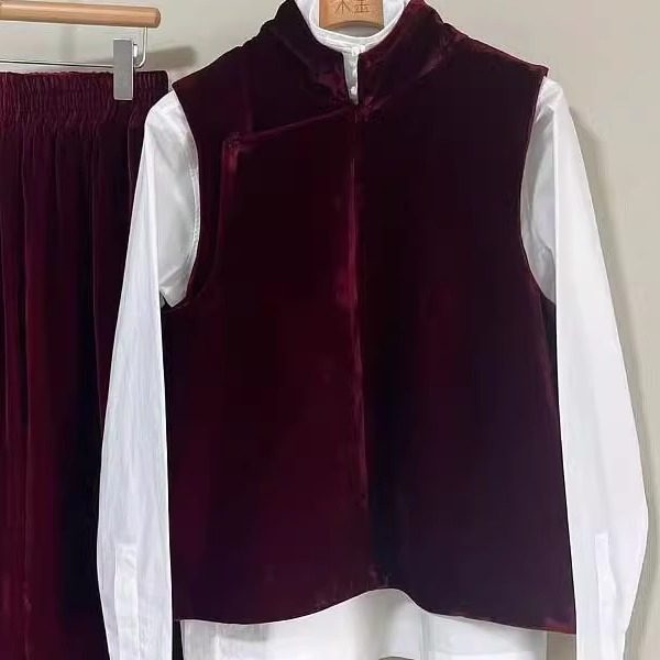 MS知之行之可拉红色丝绒琵琶斜襟中式马甲挺括有型工厂店一件批发