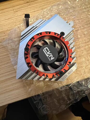 七彩虹CVN X570M GAMING FROZEN V14主板小散热风扇