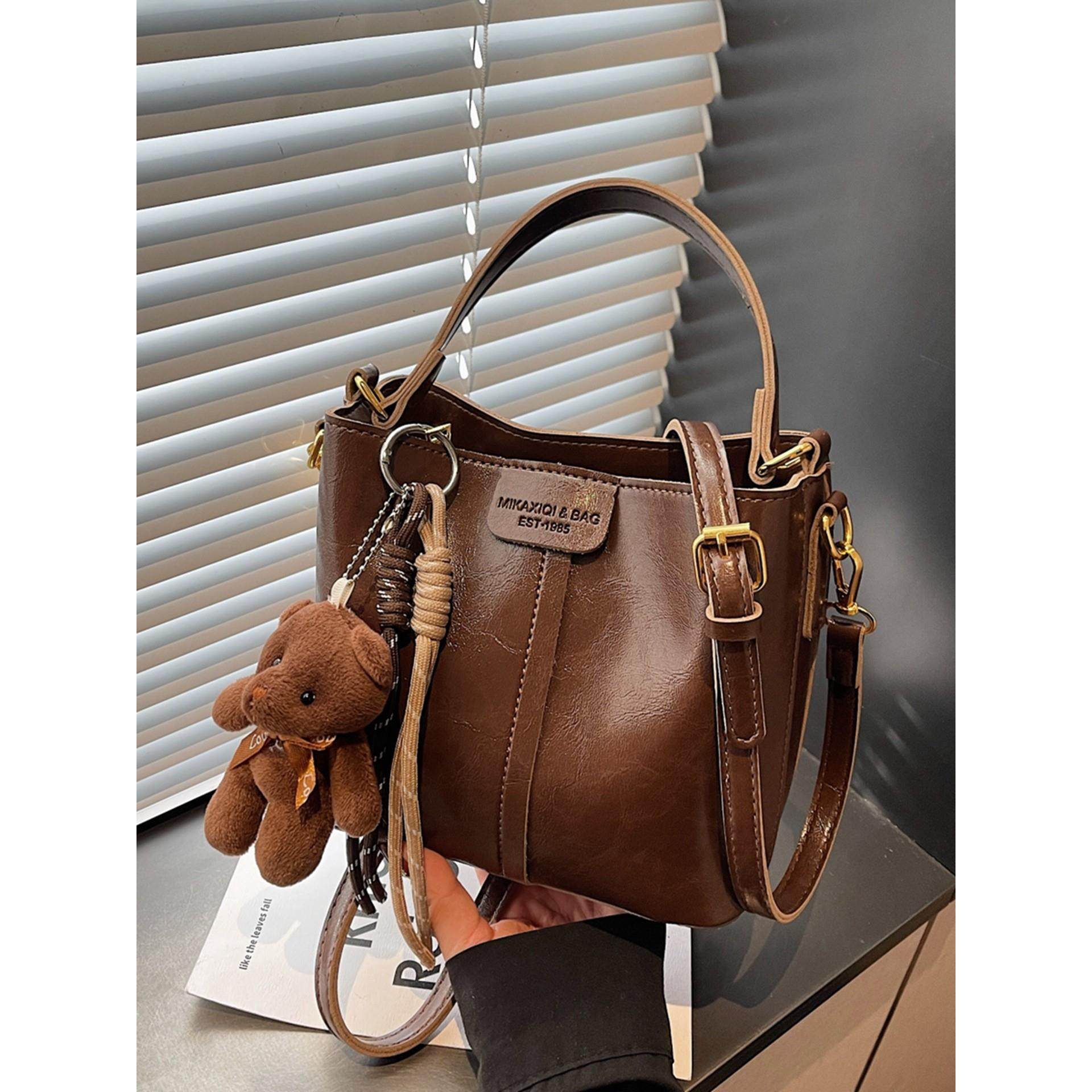 高级质感复古女士包包2026新款秋冬百搭休闲斜挎包通勤手提水桶包,箱包皮具/热销女包/男包,水桶包,淘宝优惠券,粉丝福利购,淘宝优惠卷