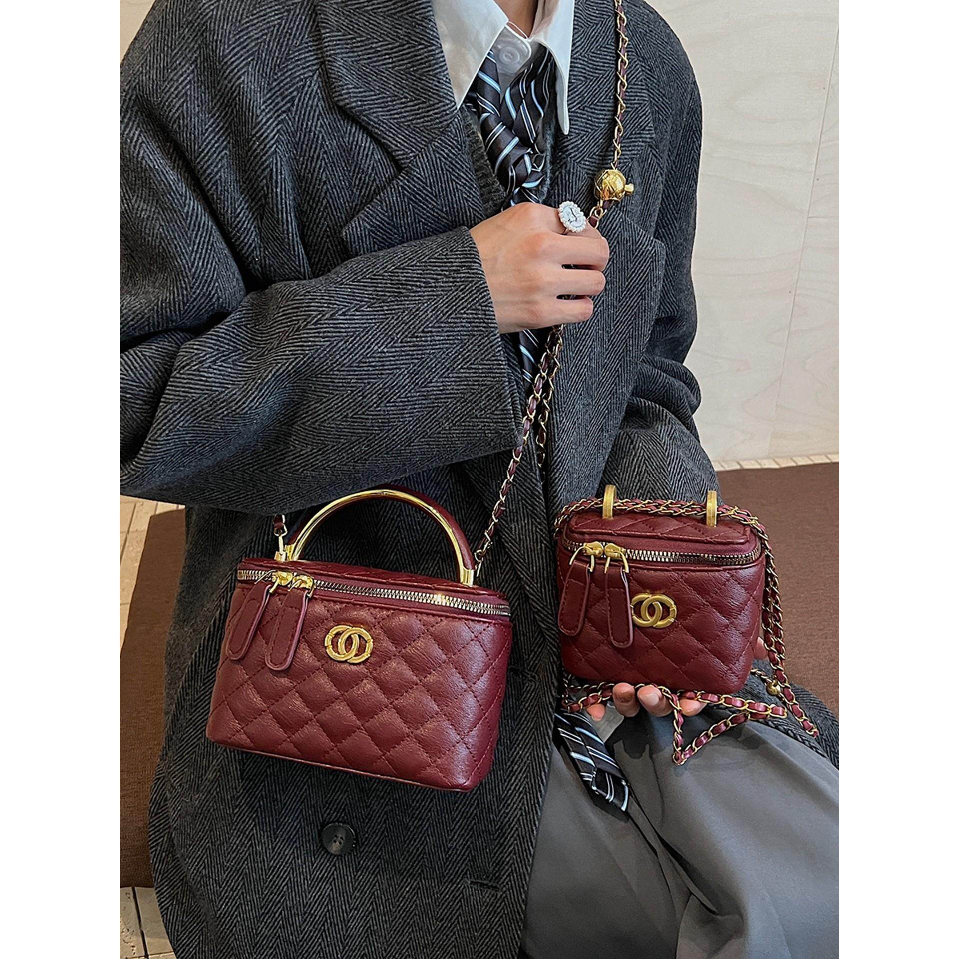 复古红色小包包女2026新款时尚菱格链条斜挎包超火手提盒子水桶包,箱包皮具/热销女包/男包,水桶包,淘宝优惠券,粉丝福利购,淘宝优惠卷