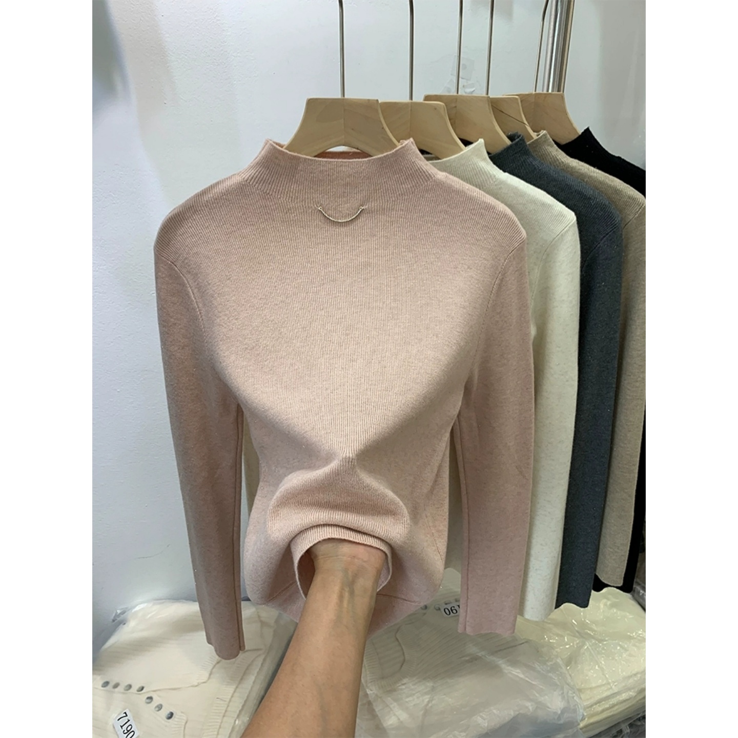 毛针织衫时尚2025年冬季新款