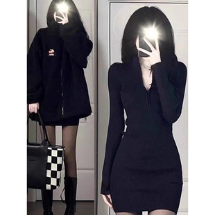 秋冬黑色长袖包臀连衣裙大衣内搭紧身御姐辣妹修身显瘦打底毛衣裙