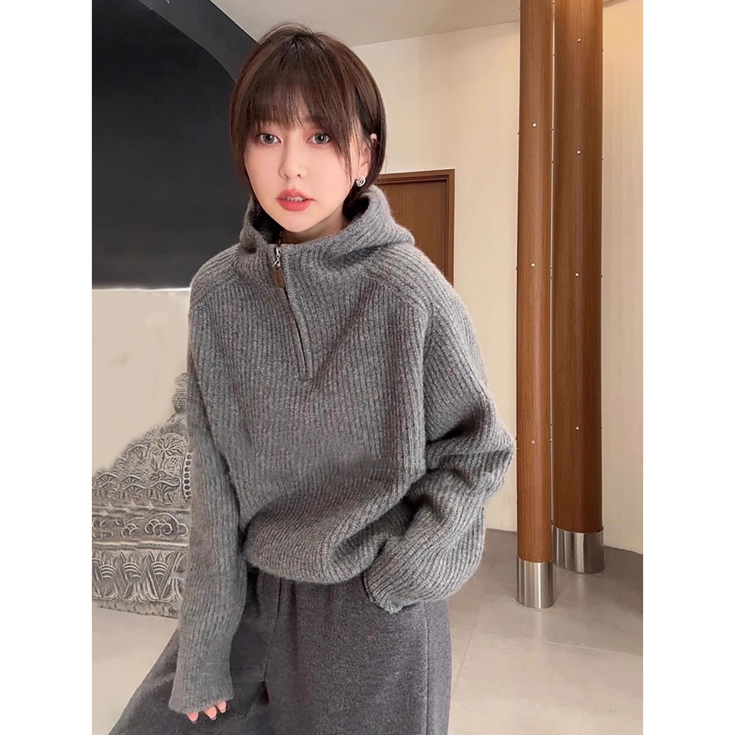 灰色连帽针织衫套头毛衣女