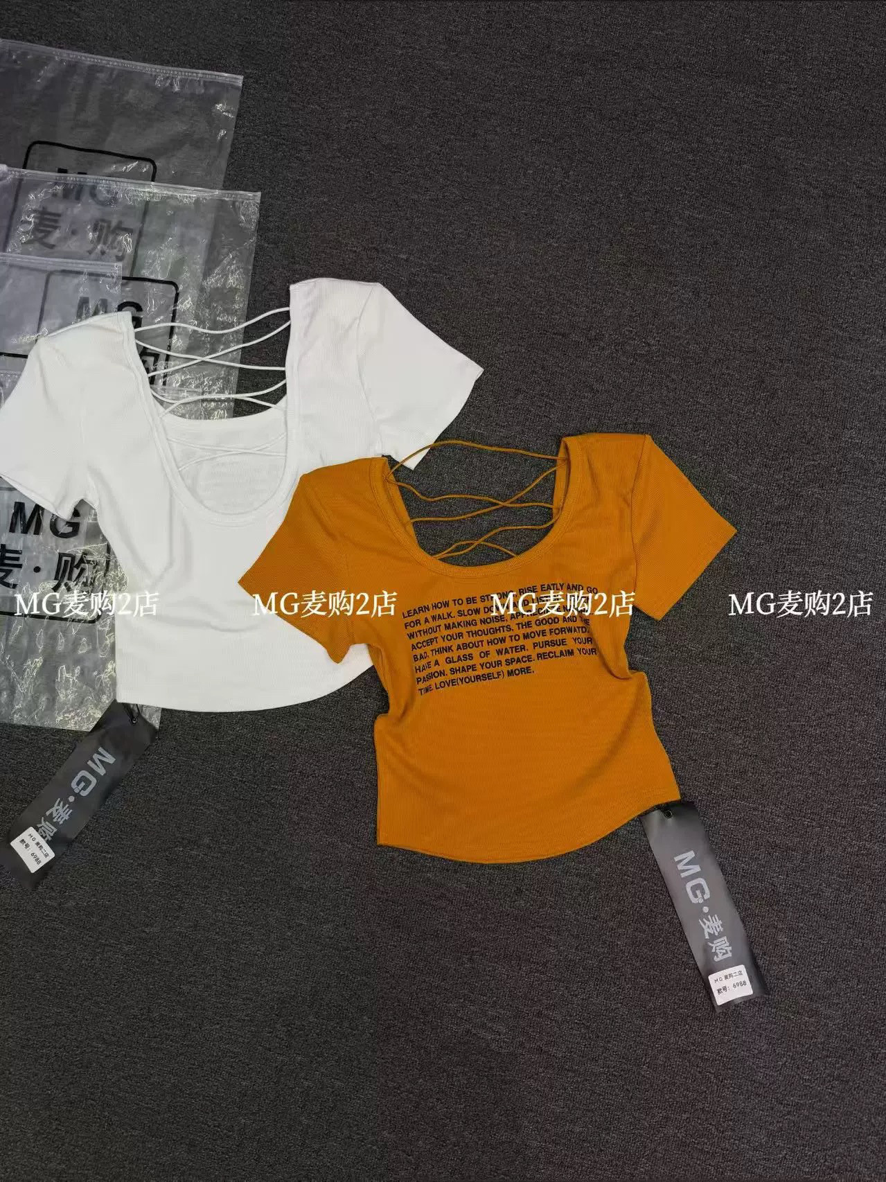 十三行2026字母印花短袖T恤女夏螺纹后背漏背交叉绑带上衣设计感