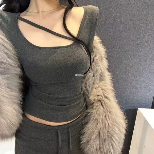 设计感方领镂空磨毛长袖T恤女秋冬修身显瘦百搭打底衫内搭上衣潮