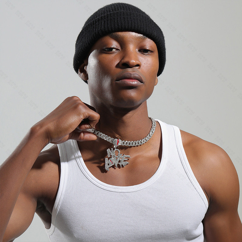 欧美字母nolove吊坠心碎镶满钻水钻项链嘻哈潮流古巴链男镀金胸链