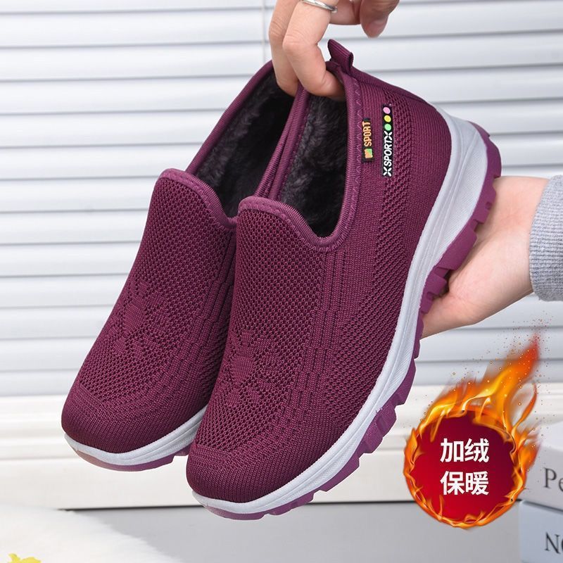 老北京布鞋女飞织运动鞋冬季新款平底休闲加绒中老年健步二棉鞋子