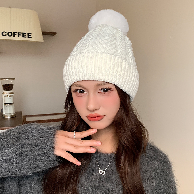 新款内里加绒针织帽女冬季户外百搭保暖毛线帽纯色针织加绒套头帽