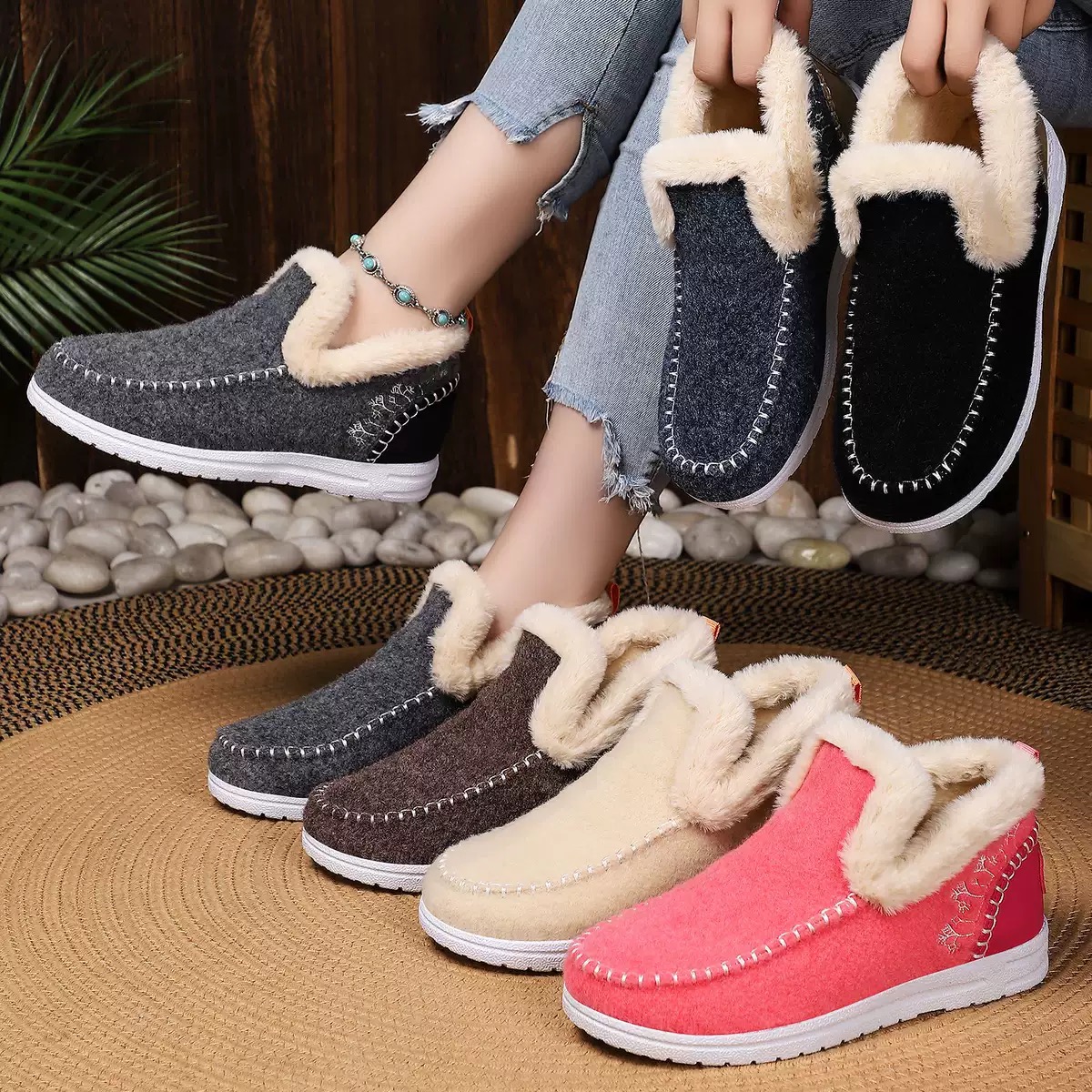 棉鞋冬季2025新款女鞋加绒加厚雪地靴一脚蹬中老年妈妈鞋保暖棉靴