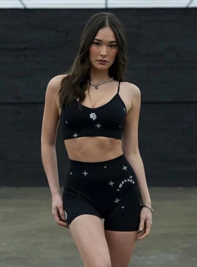 超美！TTWOLVE狼头无缝针织星星女士健身高腰运动短裤文胸套装A42