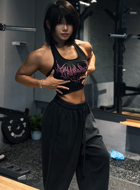 TTWOLVES哥特风女士速干健身运动挂脖高弹力透气文胸含胸垫D15