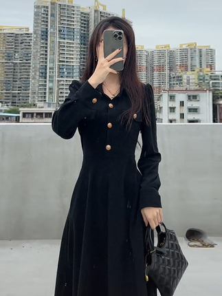 High-End and Super Stylish Black Long-Sleeved Dress for Women, Autumn and Winter 2026 New Style, Little Chanel Hepburn Style Long Dress