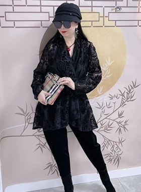 2021年秋冬新款女黑色宽松v领上衣中国风真丝烧花气质碎花打底衫