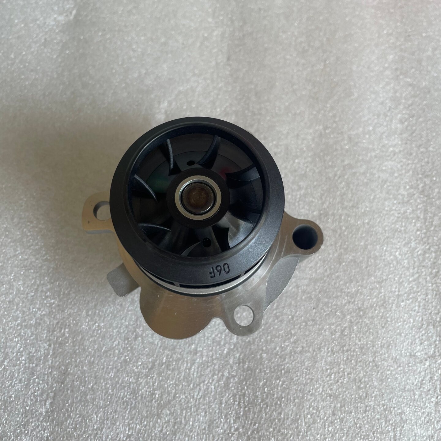 奥迪A6C5途安宝来发动机水泵