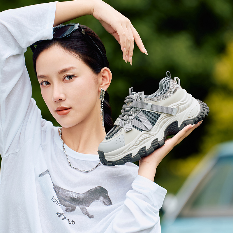 香香莉厚底老爹鞋女2025新款百搭透气显瘦增高运动休闲鞋秋031730