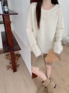 2026秋冬新款圆领套头拉绒毛衣女宽松慵懒风针织衫上衣