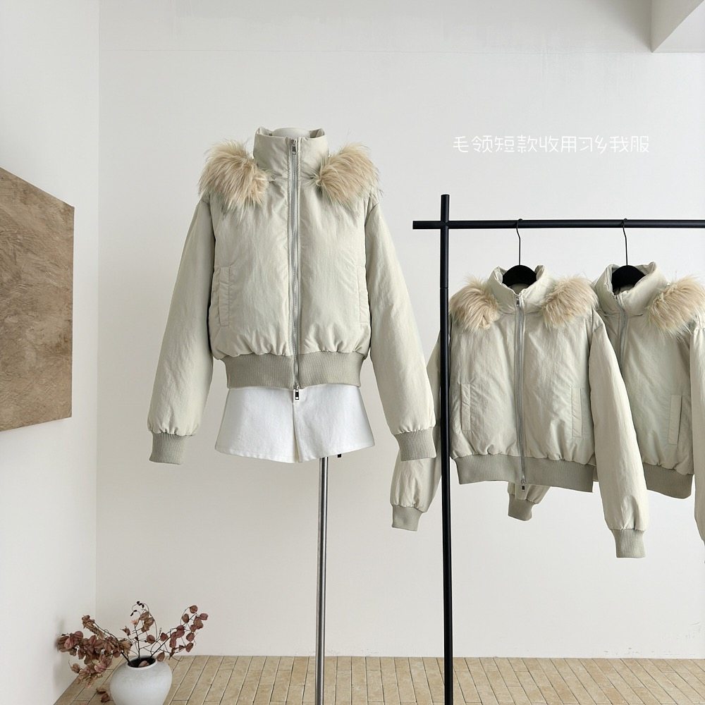 2026新款羽绒服女短款连帽加厚保暖白鸭绒面包服外套