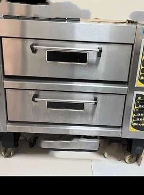 新麦两层四盘电烤箱，带一层蒸汽石板，橙色外观，温度很稳定，烤