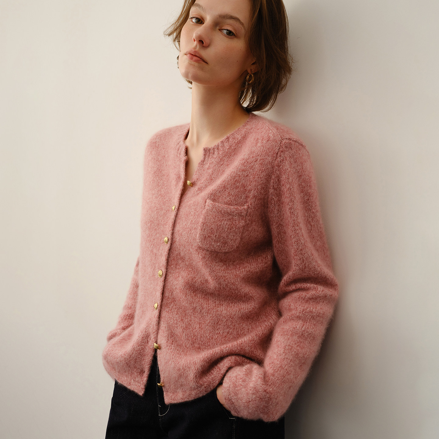 秋冬新款康宝莱75%山羊绒25%白厂丝女剪刀领花纱加厚宽松针织开衫