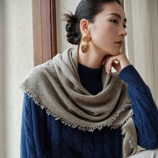 2025秋冬复古流苏纯山羊绒三角巾空调房护肩保暖百搭护颈针织围巾