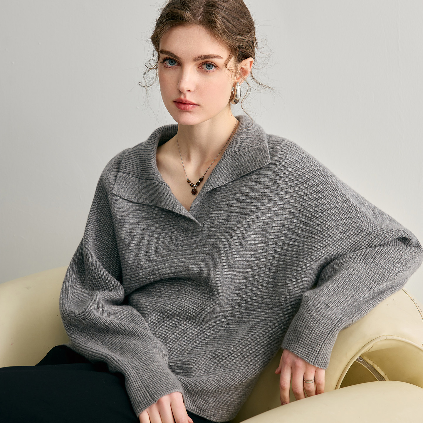 秋冬新款100%纯山羊绒衫女半开翻领套头慵懒风宽松针织打底衫毛衣,女装/女士精品,羊绒衫,淘宝优惠券,粉丝福利购,淘宝优惠卷