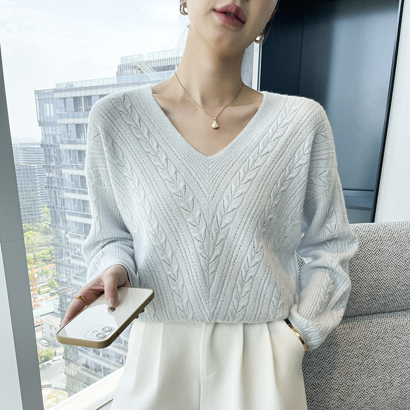 2025春夏新款康赛妮V领套头100纯山羊绒衫女宽松慵懒气质镂空长袖