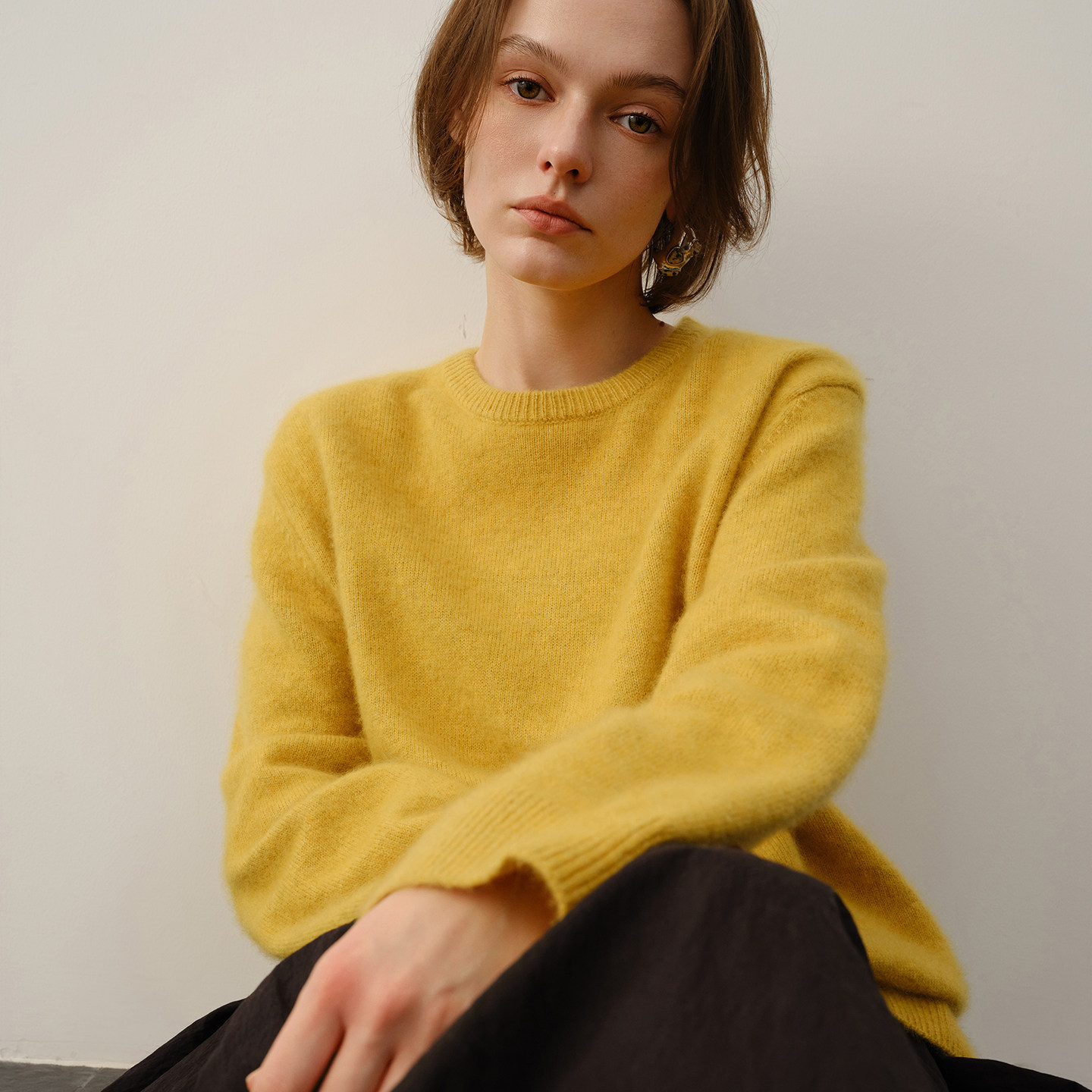 2025秋冬新款康宝莱100%纯山羊绒衫女圆领加厚拉毛宽松保暖针织衫