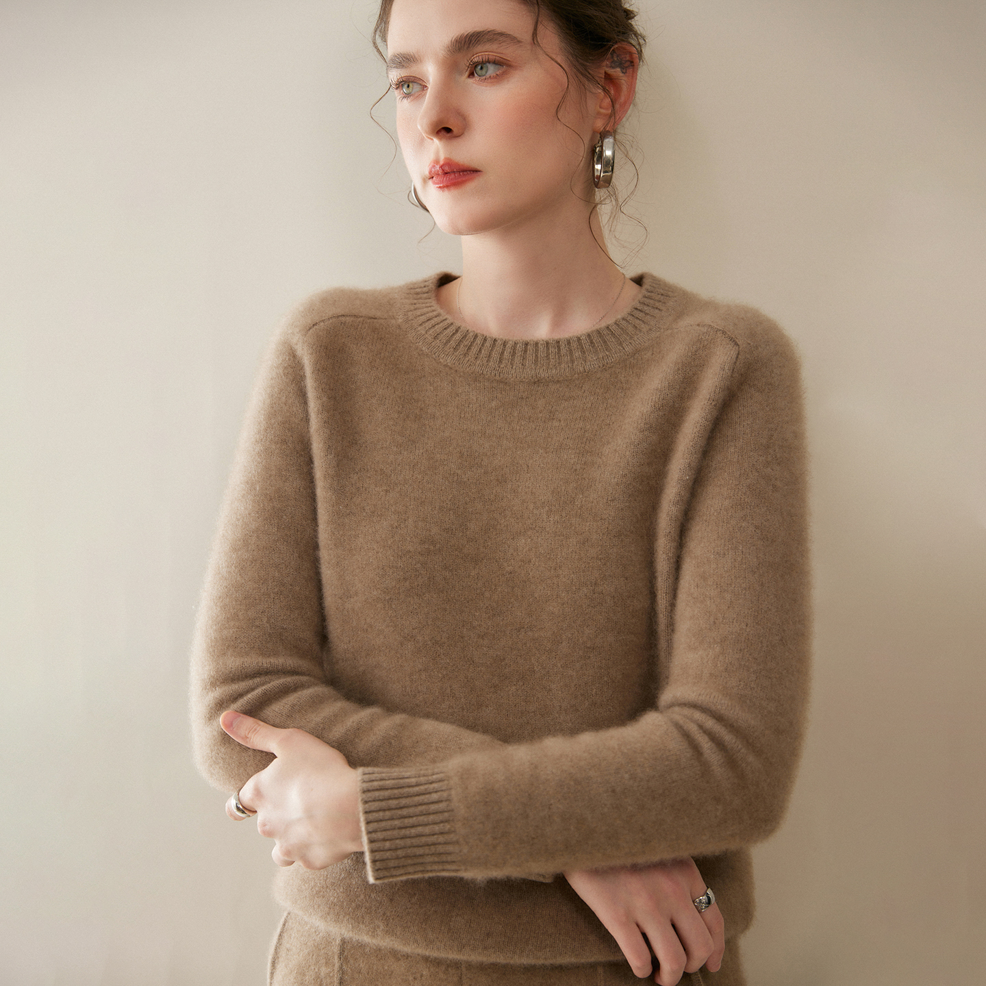 秋冬新款100%纯山羊绒衫女圆领七针加厚时尚百搭宽松针织套头打底