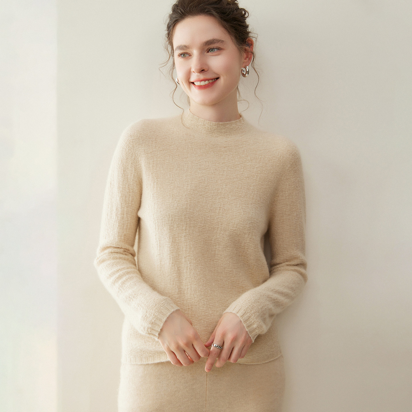 秋冬新款100%纯山羊绒衫女半高领一线肌理感宽松软糯亲肤针织打底,女装/女士精品,羊绒衫,淘宝优惠券,粉丝福利购,淘宝优惠卷