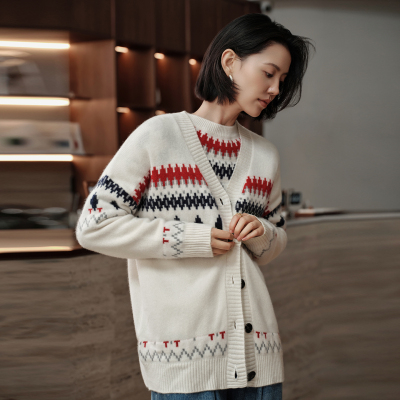 25秋冬新款100纯山羊绒开衫女V领费尔岛提花加厚宽松针织外套上衣